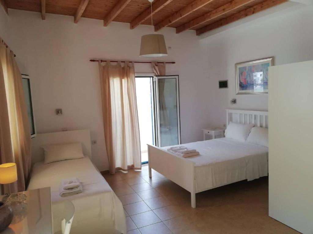 Ferienwohnung Maistrali Studio With Sea View Loutro Exterior foto
